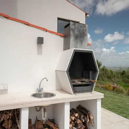 Oceanview Cliff Retreat, Cleaning Included *