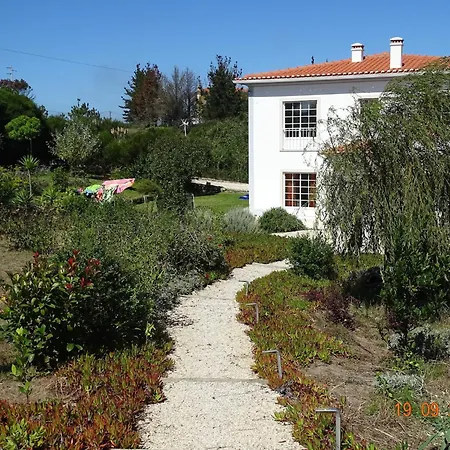 Oceanview Cliff Retreat, Cleaning Included * Caldas Da Rainha